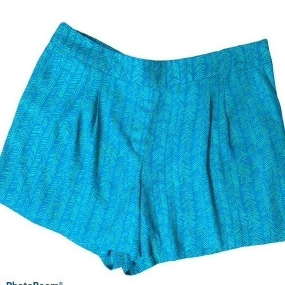 Loft Shorts